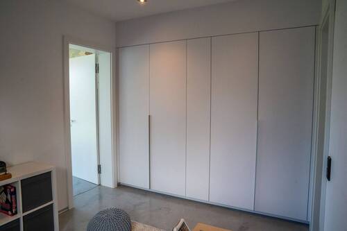 Einbauschränke im Gästezimmer - 
