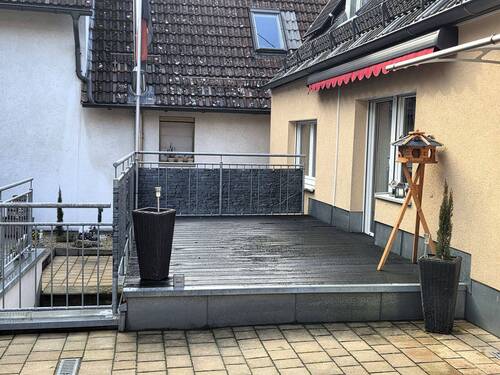 Blick auf die Terrasse.jpg - 