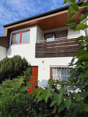 Haus vorn - 5 Zimmer Reihenmittelhaus in Schorndorf