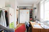Schlafzimmer aus der Ecke - 2 Zimmer Etagenwohnung zum Kaufen in Berlin