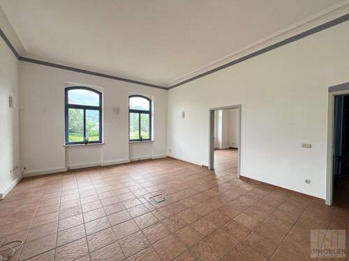 Wohnung EG - 9 Zimmer Mehrfamilienhaus, Wohnhaus zum Kaufen in Rudolstadt