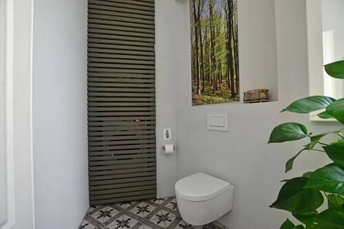 26-5547_5 - Bad (1) - 