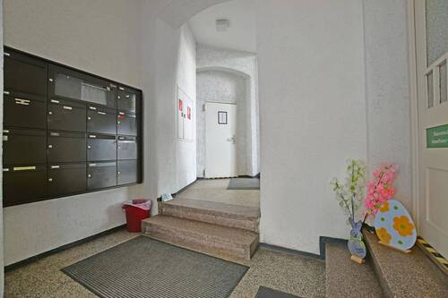 26-5547_5 - Hausflur - 