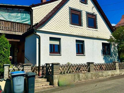 Herzlich Willkommen - 7 Zimmer Einfamilienhaus zum Kaufen in Trusetal