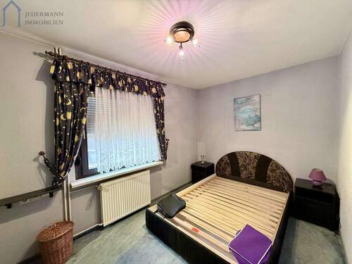 Schlafzimmer EG - 