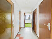 Flur Wohnung DG - 