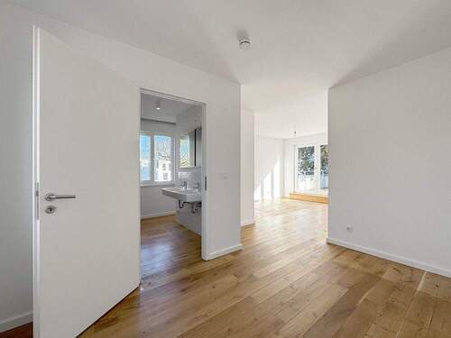 ELTERNSCHLAFZIMMER/ EN-SUITE BAD - 