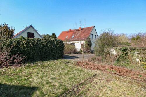 Grundstücksbereich hinter dem Haus - 