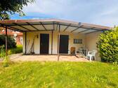 Terrasse mit Schuppen und Garage - 