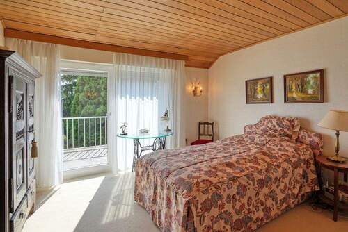 Kinderzimmer mit Zugang zur Dachterrasse - 