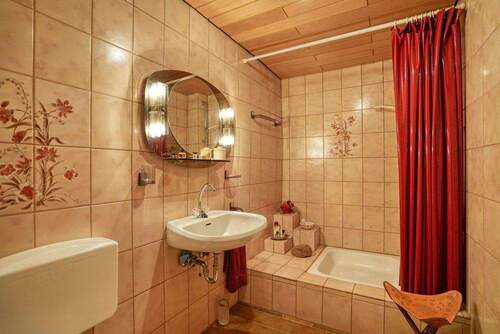 Duschbad im Untergeschoss - 