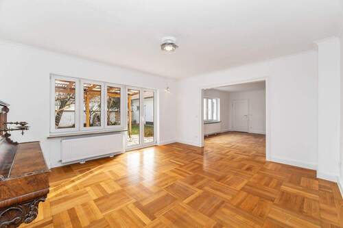 Mit Zugang zur Terrasse - 6 Zimmer Reihenmittelhaus zum Kaufen in München