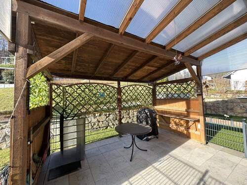 EG: überdachte Terrasse - 