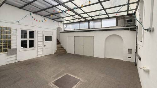 Windfang - 1 Zimmer Mehrfamilienhaus, Wohnhaus zum Kaufen in Kaiserslautern