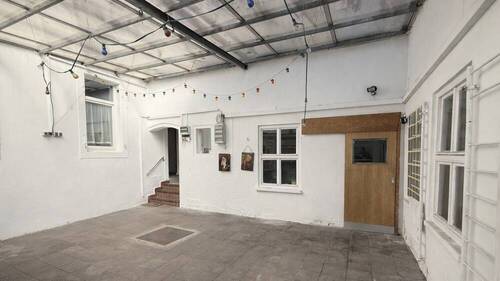 Windfang - 1 Zimmer Mehrfamilienhaus, Wohnhaus in Kaiserslautern