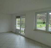 3-­Zimmer-­OG-­Wohnung mit Einbauküche, Balkon und Carport in ruhiger Wohnlage - Endingen Königschaffhausen