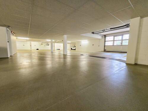 Tiefgaragenstellplatz optional - 