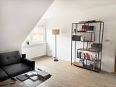 Wohnbereich.jpg - Zentral im Westen: Attraktive 2-Zimmer-DG-Wohnung