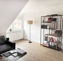 Zentral im Westen: Attraktive 2-Zimmer-DG-Wohnung - Stuttgart
