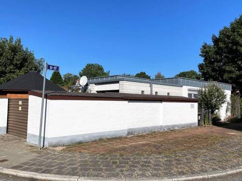 Aussenansicht - Reihenendhaus im Bungalowstil mit Garten in ruhiger Lage