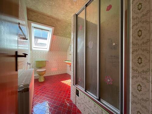 Badezimmer rechts Zwischenebene - 