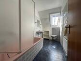 Badezimmer links Zwischenebene - 