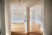 Wohn-/ Esszimmer - Exklulsive und moderne 3 Zimmer Wohnung mit Balkon - W5 Erstbezug