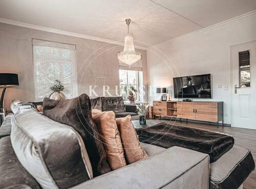 Lichtdurchfluteter Wohnbereich mit angenehmer Wohlfühlatmosphäre - Einfamilienhaus mit 245,00 m&sup2; in Meppen zum Kaufen