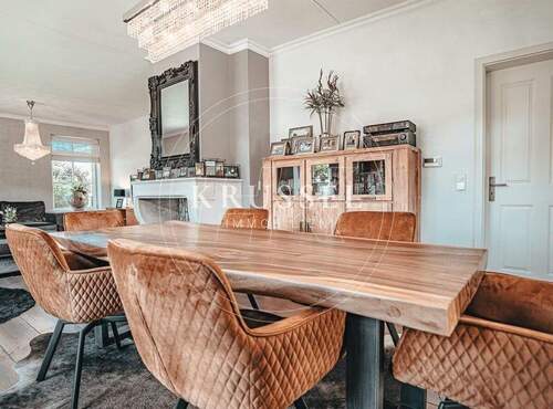 Harmonisch integrierter Essplatz mit kurzen Wegen zur Küche - 