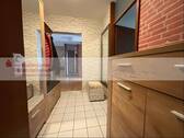 Wohnungseingang/Flur/Garderobe - Etagenwohnung mit 98,50 m&sup2; in Rastatt zum Kaufen