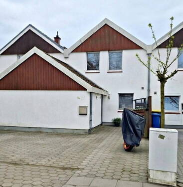 Haus Außen - 5 Zimmer Reihenmittelhaus zum Kaufen in Ahrensburg
