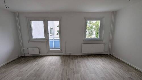 Wohnzimmer - 3 Zimmer Etagenwohnung zur Miete in Brandenburg an der Havel