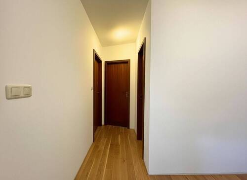 Flur mit Beispiel Bodenbelag - 