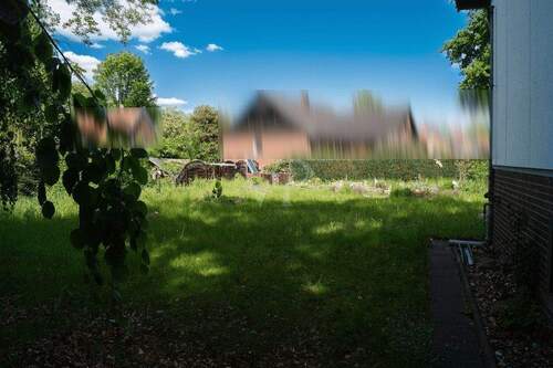 Großes Grunstück - 