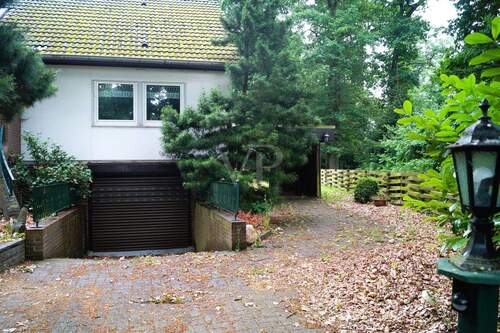 Carport - Einfamilienhaus mit 138,50 m&sup2; in Celle zum Kaufen