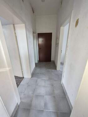 Flur.jpg - Etagenwohnung mit 57,20 m&sup2; in Krefeld zur Miete