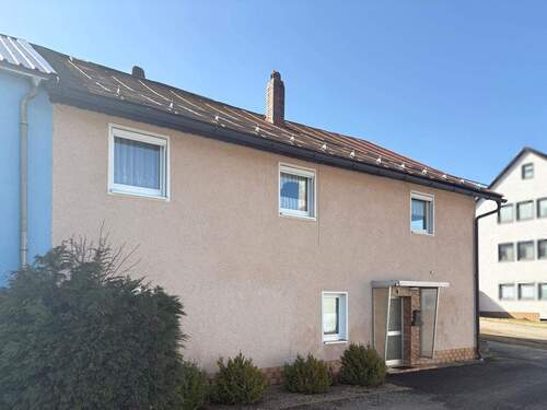 Außenansicht Hauseingang - 3 Zimmer Doppelhaushälfte in Mehlmeisel