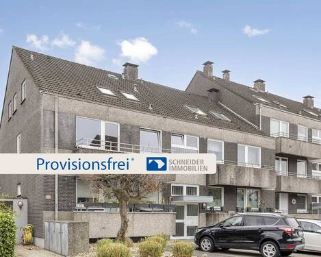 Hausansicht - 3-Zimmer-Eigentumswohnung mit zwei Balkonen und TG-Stellplatz in Ratingen-Tiefenbroich