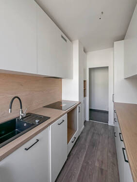 Küche b - Etagenwohnung mit 49,00 m&sup2; in Neustadt in Sachsen zur Miete