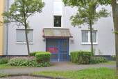 Lindenallee 23 - Eingangsbereich - 3 Zimmer Etagenwohnung zur Miete in Baunatal