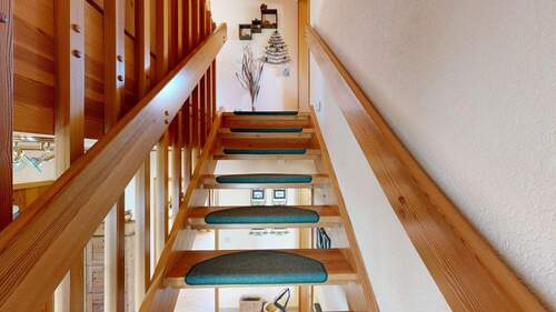Treppe nach oben.jpg - 