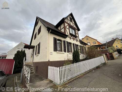 Aussenansicht - 6 Zimmer Einfamilienhaus zum Kaufen in Wernau (Neckar)