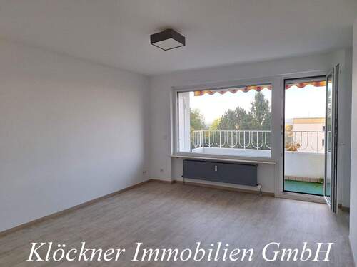 Wohbereich - 3 Zimmer Etagenwohnung zum Kaufen in Saarbrücken