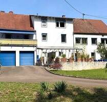 Willkommen in Ihrem neuen Zuhause - Großzügiges 1- bis 2-Familienhaus mit Gartenidylle und Bachlauf - Theisbergstegen