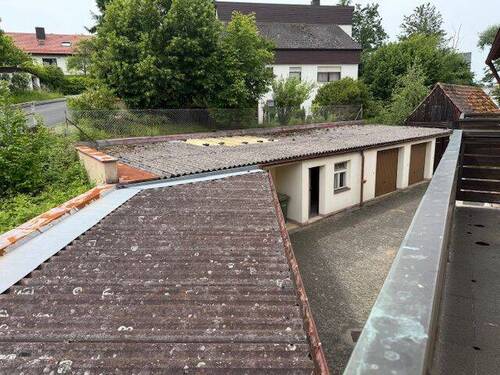 Blick vom Balkon Richtung Hof - 