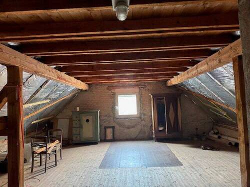 Ausbaufähiger Dachboden - 