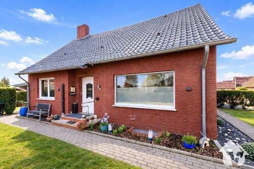 Frontansicht - 7 Zimmer Mehrfamilienhaus, Wohnhaus in Lähden / Holte