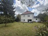 Außenansicht - Charmantes Ein- oder Zweifamilienhaus mit großem Garten & Ausbaureserve in begehrter Lage
