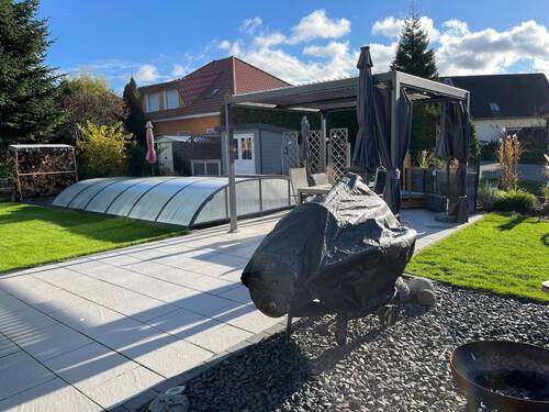 Garten mit Pool - 5 Zimmer Einfamilienhaus in Taucha