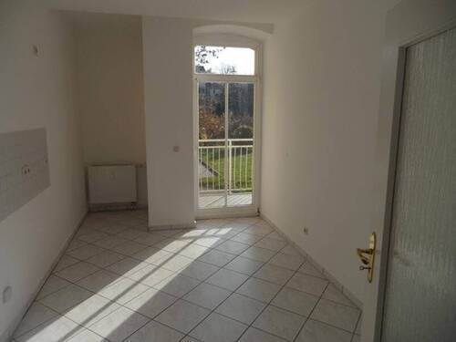 Küche / Zugang zum Balkon - 